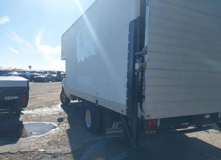 Photo 3 of 2021 Ford E-450 CUTAWAY (VIN 1FDXE4FN2MDC12631)