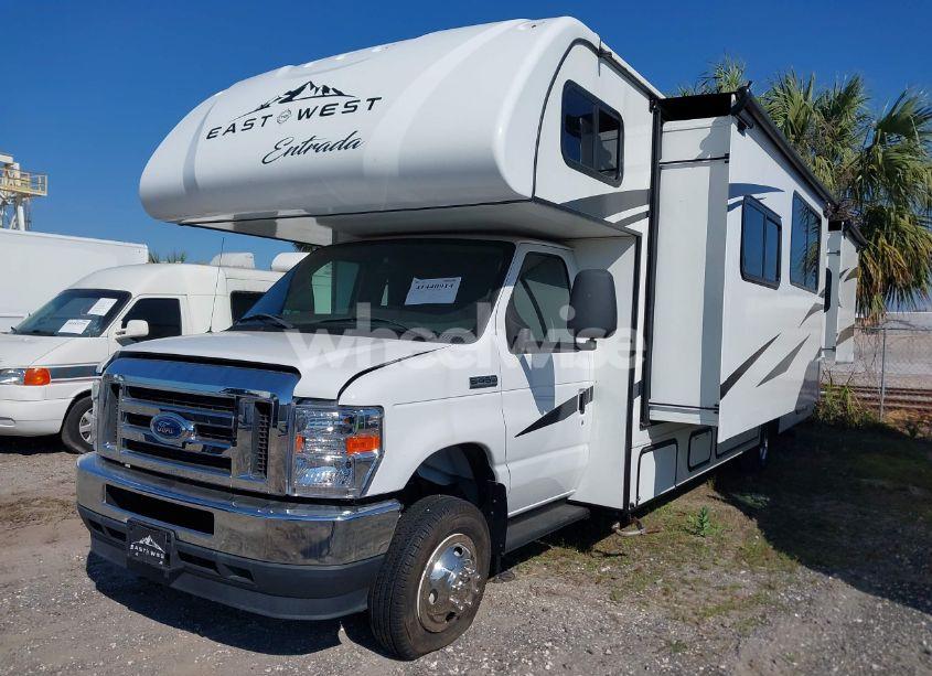 Photo 2 of 2022 Ford E-450 CUTAWAY (VIN 1FDXE4FN3NDC30511)