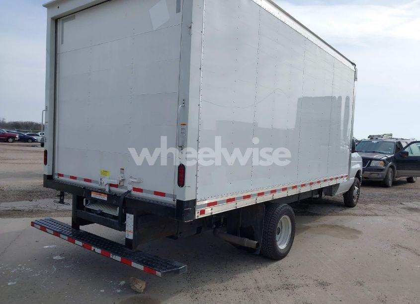 Photo 4 of 2024 Ford E-450 CUTAWAY (VIN 1FDXE4FN3RDD27259)