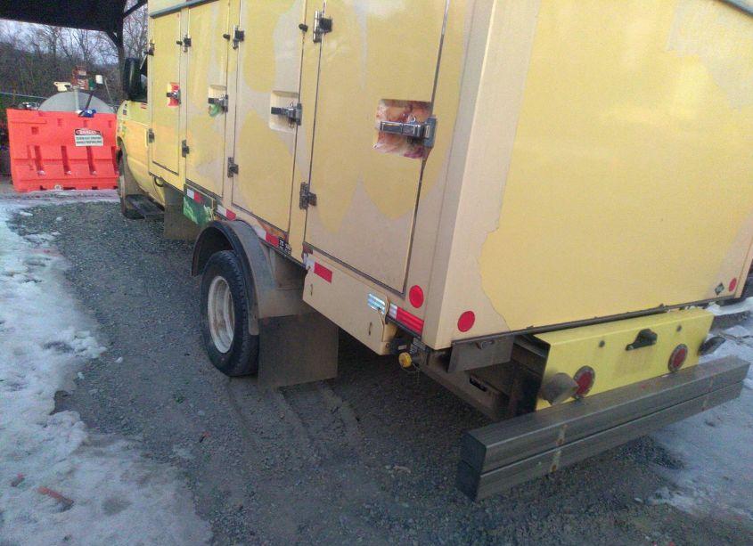 Photo 3 of 2021 Ford E-450 CUTAWAY (VIN 1FDXE4FN5MDC34235)