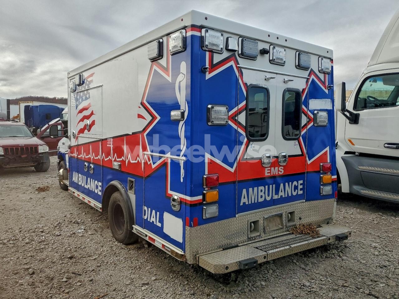 Photo 2 of 2023 FORD E450 AMBULANCE (VIN 1FDXE4FN6PDD19122)