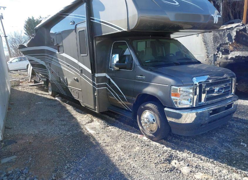 2022 Ford E-450 CUTAWAY (VIN 1FDXE4FN9NDC18072) main photo