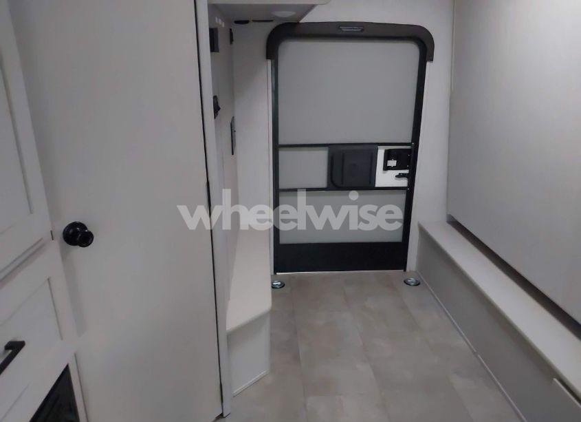 Photo 13 of 2024 Ford E-450 CUTAWAY (VIN 1FDXE4FN9RDD01331)