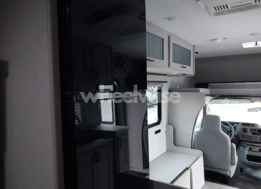 Photo 17 of 2024 Ford E-450 CUTAWAY (VIN 1FDXE4FN9RDD01331)