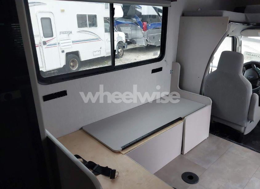 Photo 18 of 2024 Ford E-450 CUTAWAY (VIN 1FDXE4FN9RDD01331)