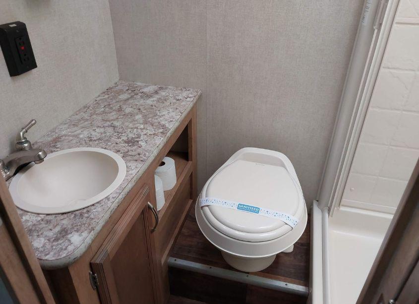 Photo 16 of 2016 Ford E-450 CUTAWAY (VIN 1FDXE4FS0GDC21547)