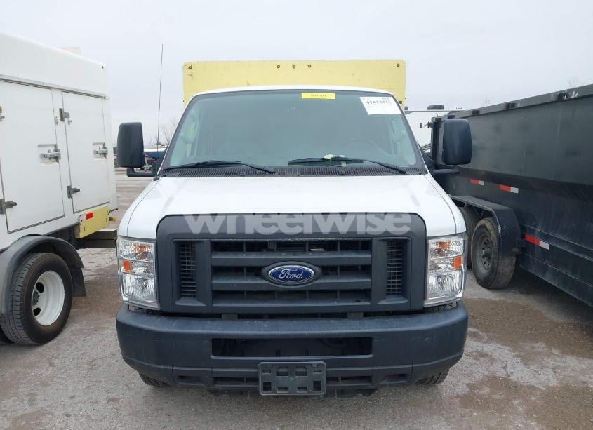 Photo 12 of 2019 Ford E-450 CUTAWAY (VIN 1FDXE4FS1KDC19346)