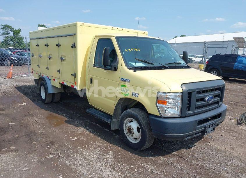 2019 Ford E-450 CUTAWAY (VIN 1FDXE4FS1KDC57742) main photo