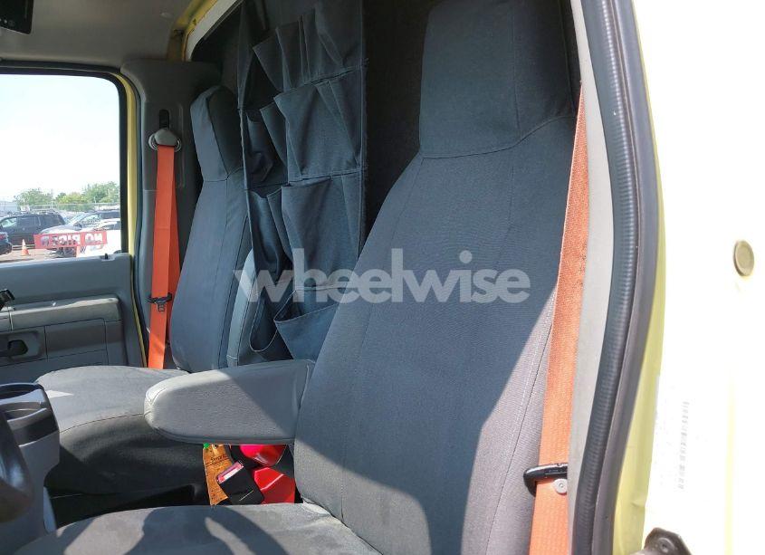 Photo 7 of 2019 Ford E-450 CUTAWAY (VIN 1FDXE4FS1KDC57742)