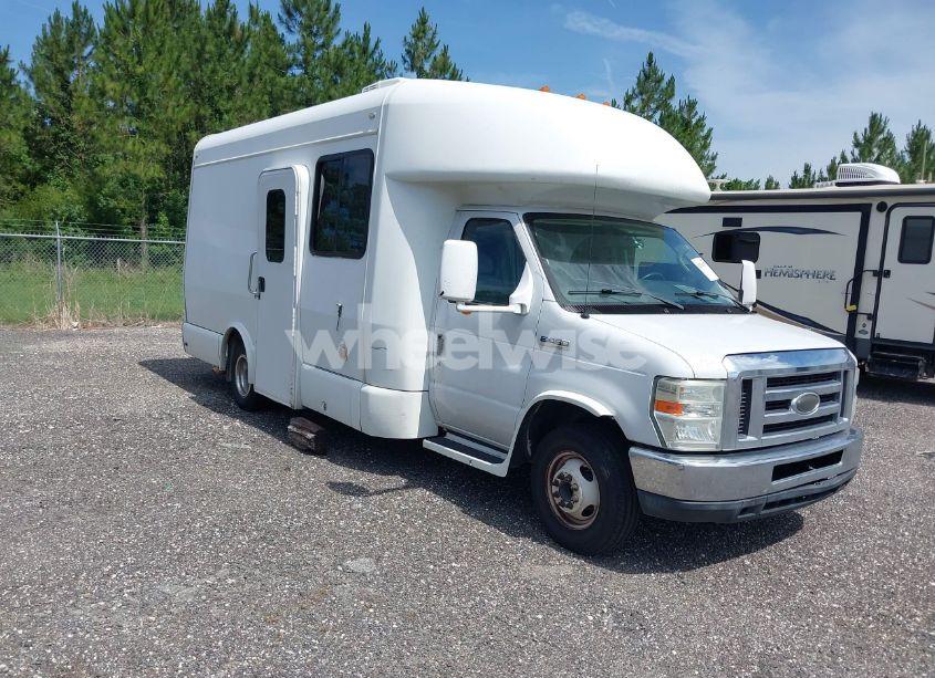 2014 Ford E-450 CUTAWAY (VIN 1FDXE4FS2EDB07675) main photo