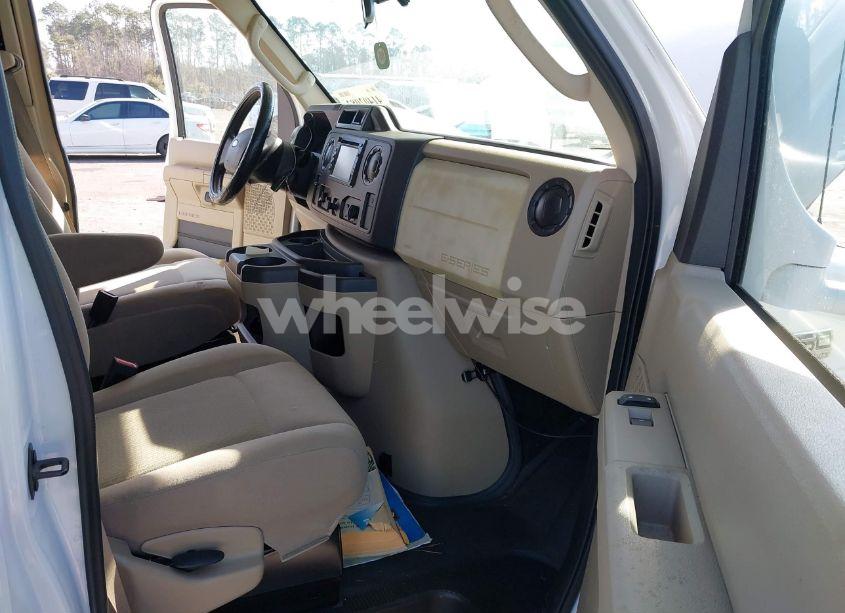 Photo 5 of 2012 Ford E-450 CUTAWAY (VIN 1FDXE4FS3CDA47869)