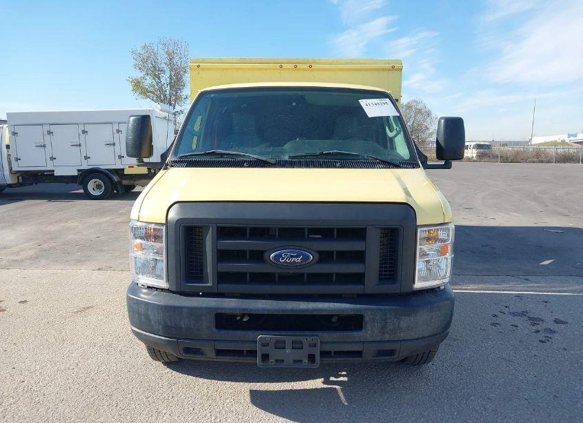 Photo 12 of 2019 Ford E-450 CUTAWAY (VIN 1FDXE4FS3KDC52297)