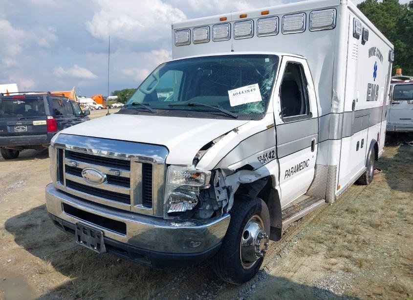 Photo 11 of 2014 Ford E-450 CUTAWAY (VIN 1FDXE4FS5EDA87096)