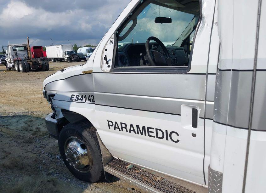 Photo 23 of 2014 Ford E-450 CUTAWAY (VIN 1FDXE4FS5EDA87096)