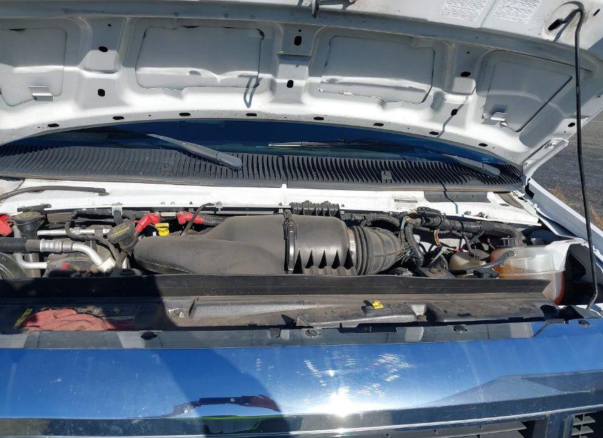 Photo 9 of 2015 Ford E-450 CUTAWAY (VIN 1FDXE4FS5FDA20113)