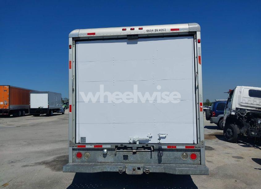 Photo 15 of 2010 Ford E-450 CUTAWAY (VIN 1FDXE4FS7ADA75025)