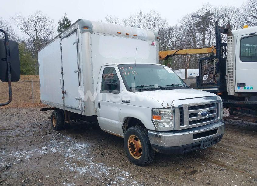 Photo 14 of 2014 Ford E-450 CUTAWAY (VIN 1FDXE4FS7EDA13081)