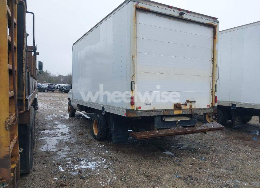 Photo 3 of 2014 Ford E-450 CUTAWAY (VIN 1FDXE4FS7EDA13081)