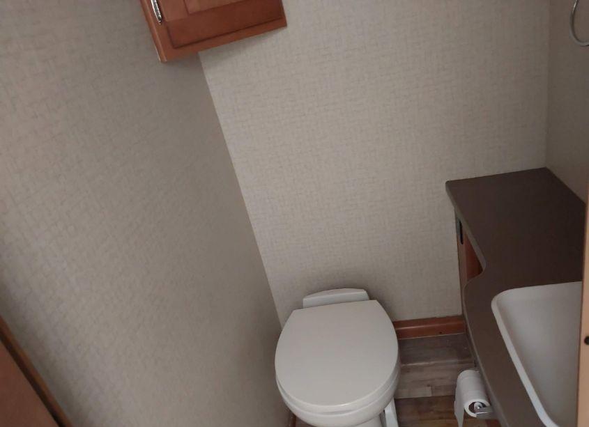 Photo 17 of 2017 Winnebago Mh N/A (VIN 1FDXE4FS7GDC43304)