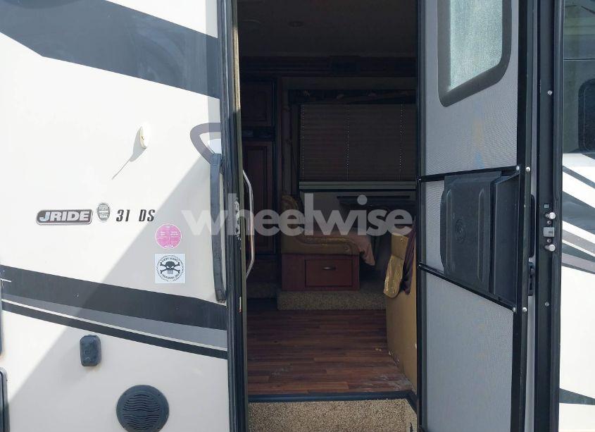 Photo 8 of 2015 Ford E-450 CUTAWAY MOTOR HOME (VIN 1FDXE4FS8FDA02124)