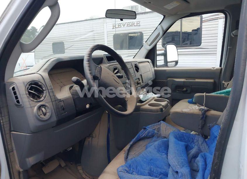 Photo 5 of 2016 Ford E-450 CUTAWAY (VIN 1FDXE4FS9GDC48939)