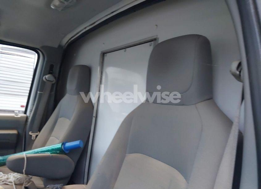 Photo 7 of 2016 Ford E-450 CUTAWAY (VIN 1FDXE4FS9GDC48939)