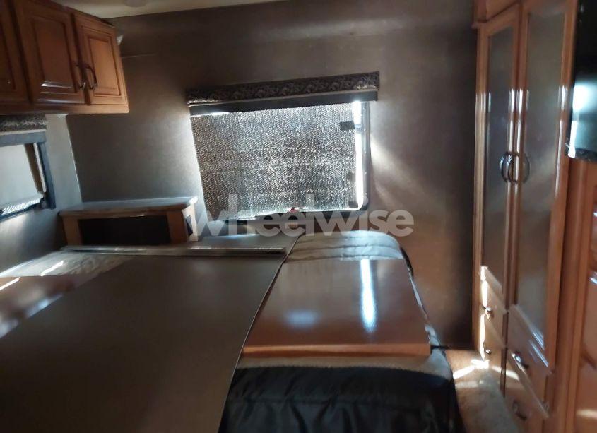 Photo 13 of 2018 Thor Motor COACH QUANTUM (VIN 1FDXE4FS9JDC11509)