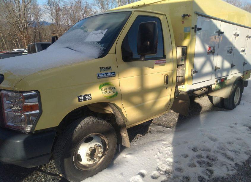 Photo 2 of 2019 Ford E-450 CUTAWAY (VIN 1FDXE4FS9KDC53549)