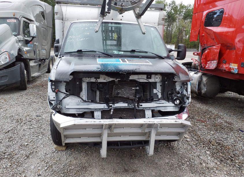 Photo 11 of 2019 Ford E-450 CUTAWAY (VIN 1FDXE4FSXKDC31964)