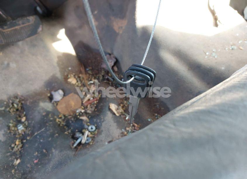 Photo 10 of 2000 Ford F-450 LARIAT/XL/XLT (VIN 1FDXF46F5YEB55136)