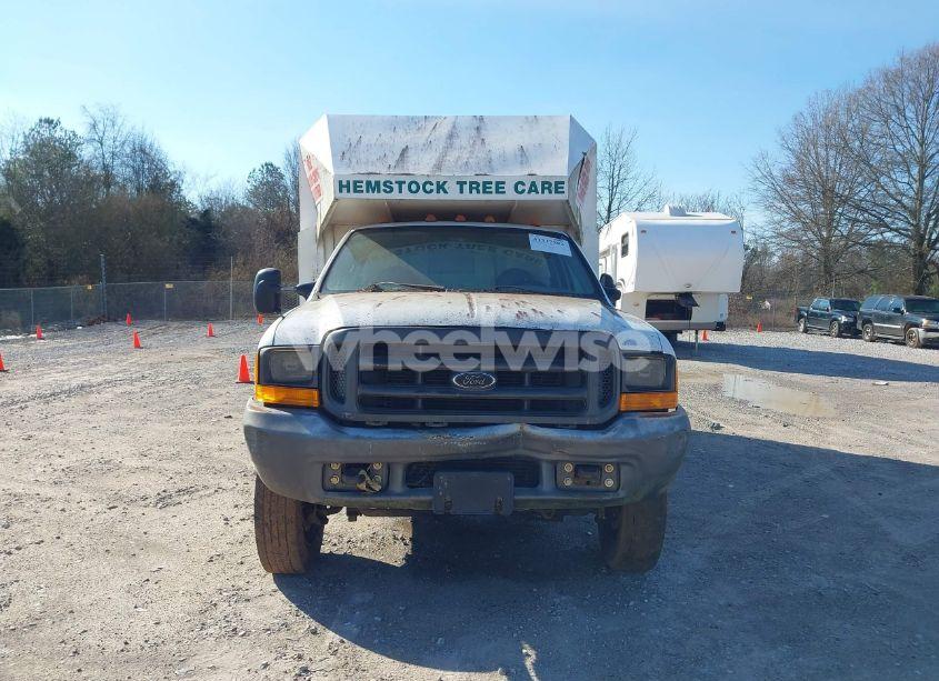 Photo 15 of 2000 Ford F-450 LARIAT/XL/XLT (VIN 1FDXF46F5YEB55136)