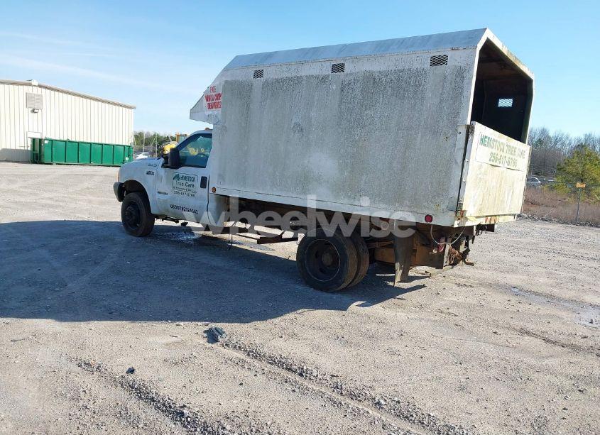 Photo 3 of 2000 Ford F-450 LARIAT/XL/XLT (VIN 1FDXF46F5YEB55136)