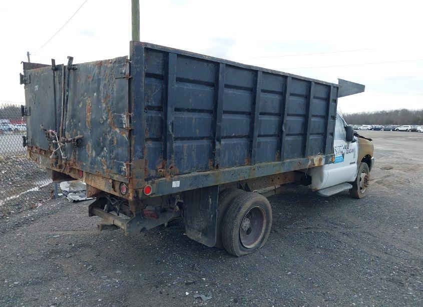 Photo 4 of 2001 Ford Super DUTY F-450 XL/XLT (VIN 1FDXF46FX1EC70434)