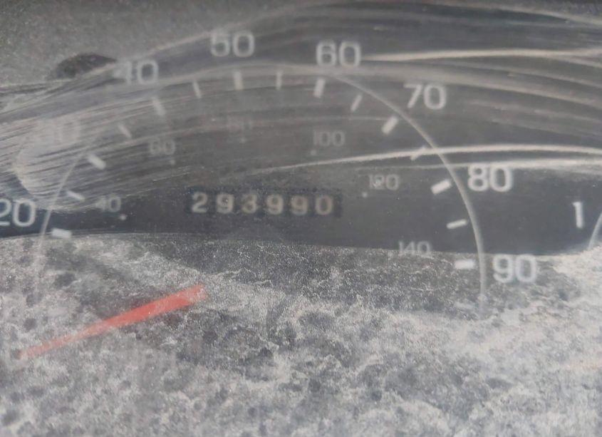 Photo 6 of 2001 Ford Super DUTY F-450 XL/XLT (VIN 1FDXF46FX1EC70434)