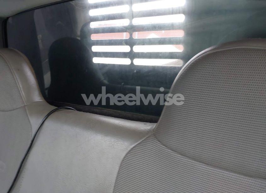 Photo 6 of 2002 Ford F-450 XL/XLT (VIN 1FDXF47F62ED31777)