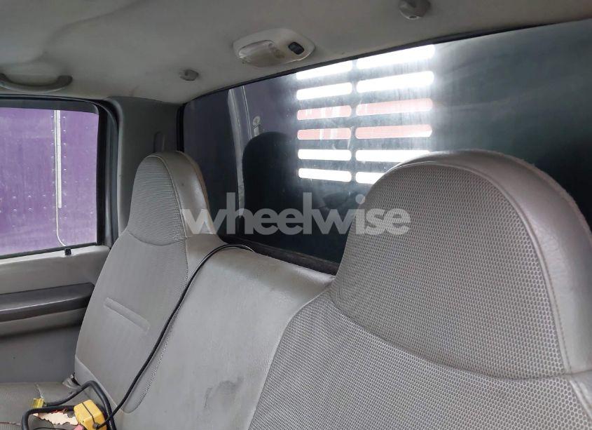 Photo 7 of 2002 Ford F-450 XL/XLT (VIN 1FDXF47F62ED31777)