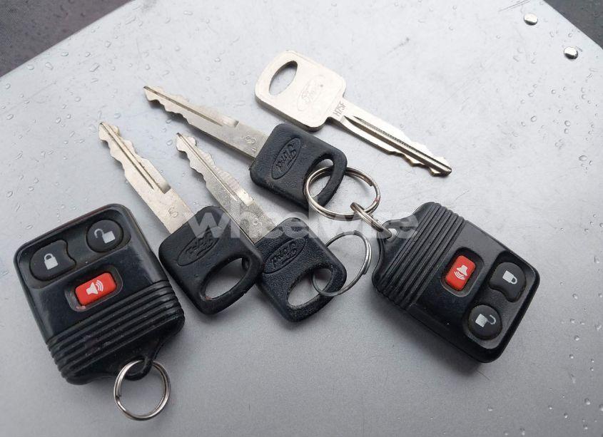 Photo 11 of 2003 Ford F-450 CHASSIS LARIAT/XL/XLT (VIN 1FDXW46P83EC66703)