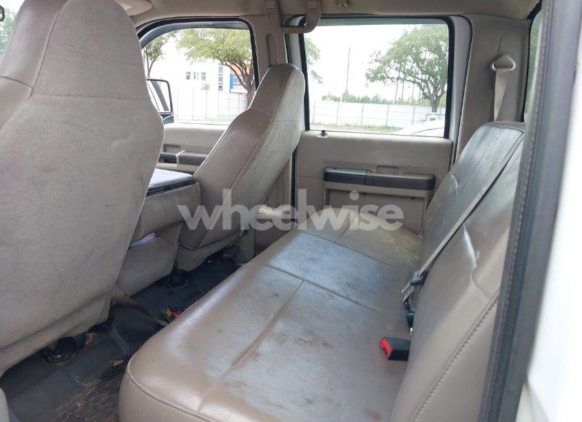 Photo 7 of 2008 Ford F-450 CHASSIS LARIAT/XL/XLT (VIN 1FDXW46R48EE19411)