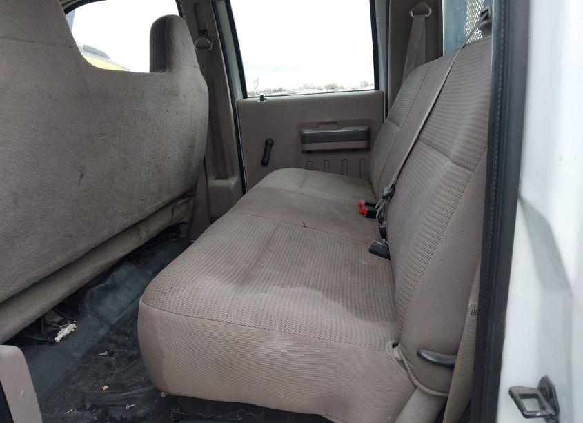 Photo 7 of 2008 Ford F-450 CHASSIS LARIAT/XL/XLT (VIN 1FDXW46R78ED57552)