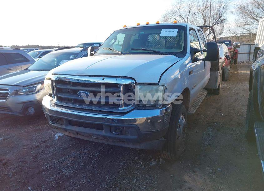 Photo 2 of 2003 Ford F-450 LARIAT/XL/XLT (VIN 1FDXW47P13EC14201)