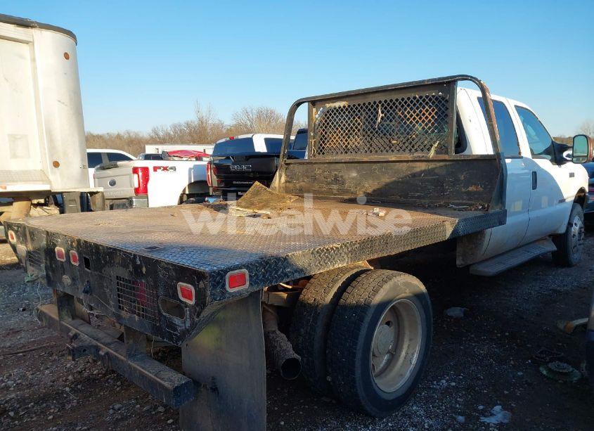 Photo 4 of 2003 Ford F-450 LARIAT/XL/XLT (VIN 1FDXW47P13EC14201)