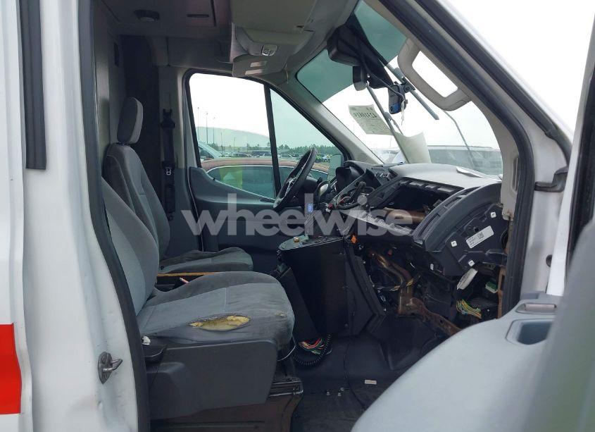 Photo 5 of 2018 Ford Transit-250 (VIN 1FDYR2CM1JKA14316)