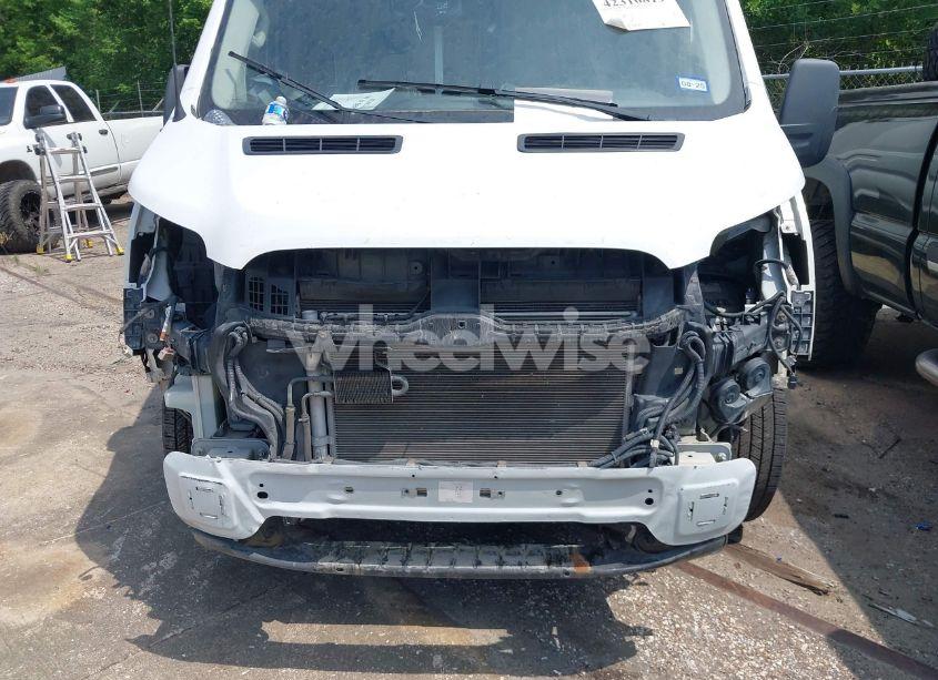 Photo 6 of 2018 Ford Transit-250 (VIN 1FDYR2CM1JKA14316)