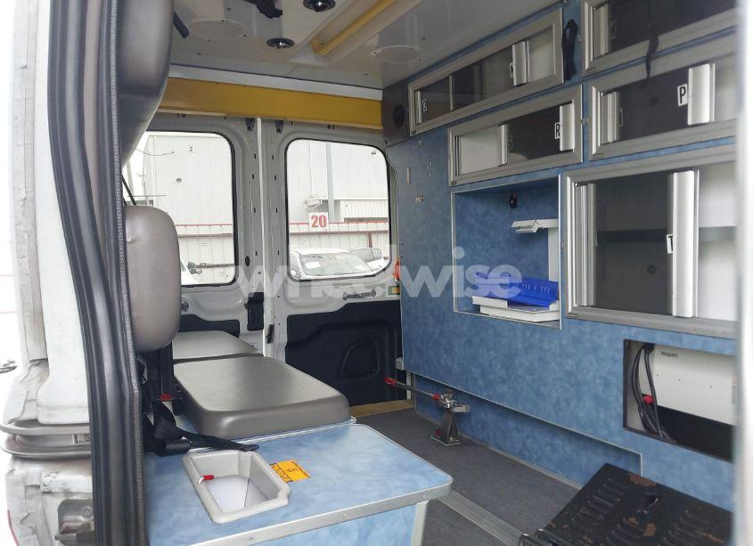 Photo 8 of 2018 Ford Transit-250 (VIN 1FDYR2CM1JKA14316)