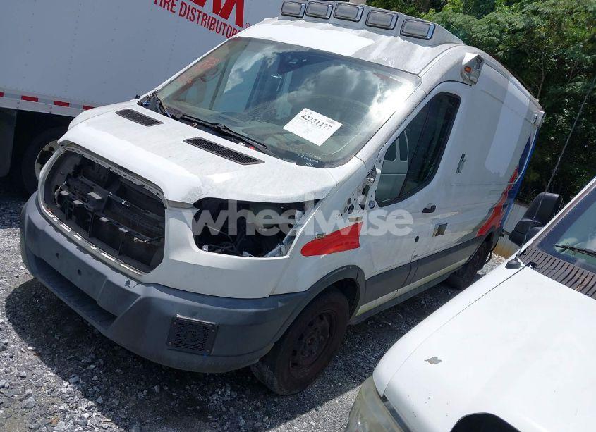 Photo 2 of 2018 Ford Transit-250 (VIN 1FDYR2CM5JKA14321)