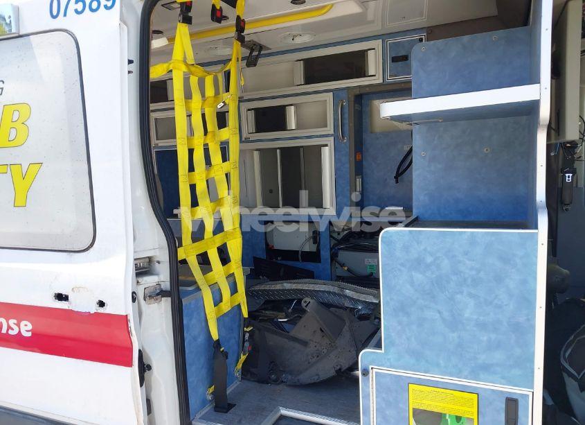 Photo 7 of 2018 Ford Transit-250 (VIN 1FDYR2CM5JKA14321)