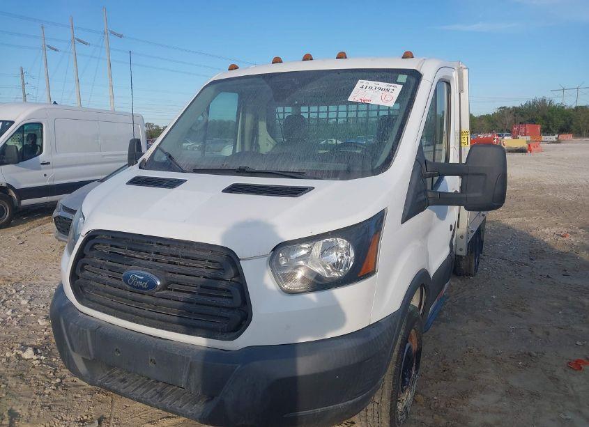 Photo 2 of 2018 Ford Transit-250 CAB (VIN 1FDYR5ZM2JKA73741)