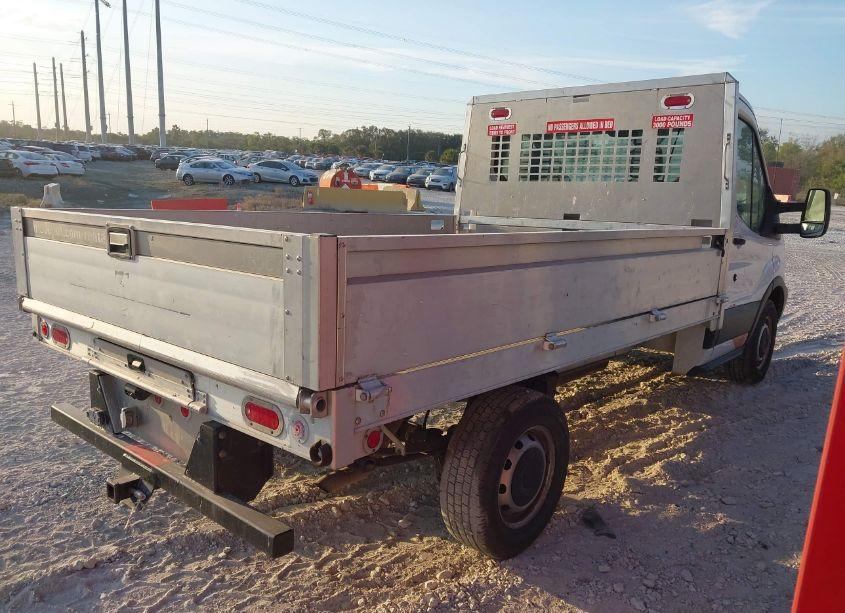 Photo 4 of 2018 Ford Transit-250 CAB (VIN 1FDYR5ZM2JKA73741)