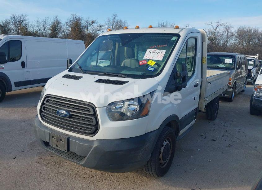 Photo 2 of 2018 Ford Transit-250 CAB (VIN 1FDYR5ZM2JKA80608)