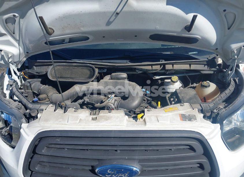 Photo 10 of 2018 Ford Transit-250 CAB (VIN 1FDYR5ZM8JKA80564)